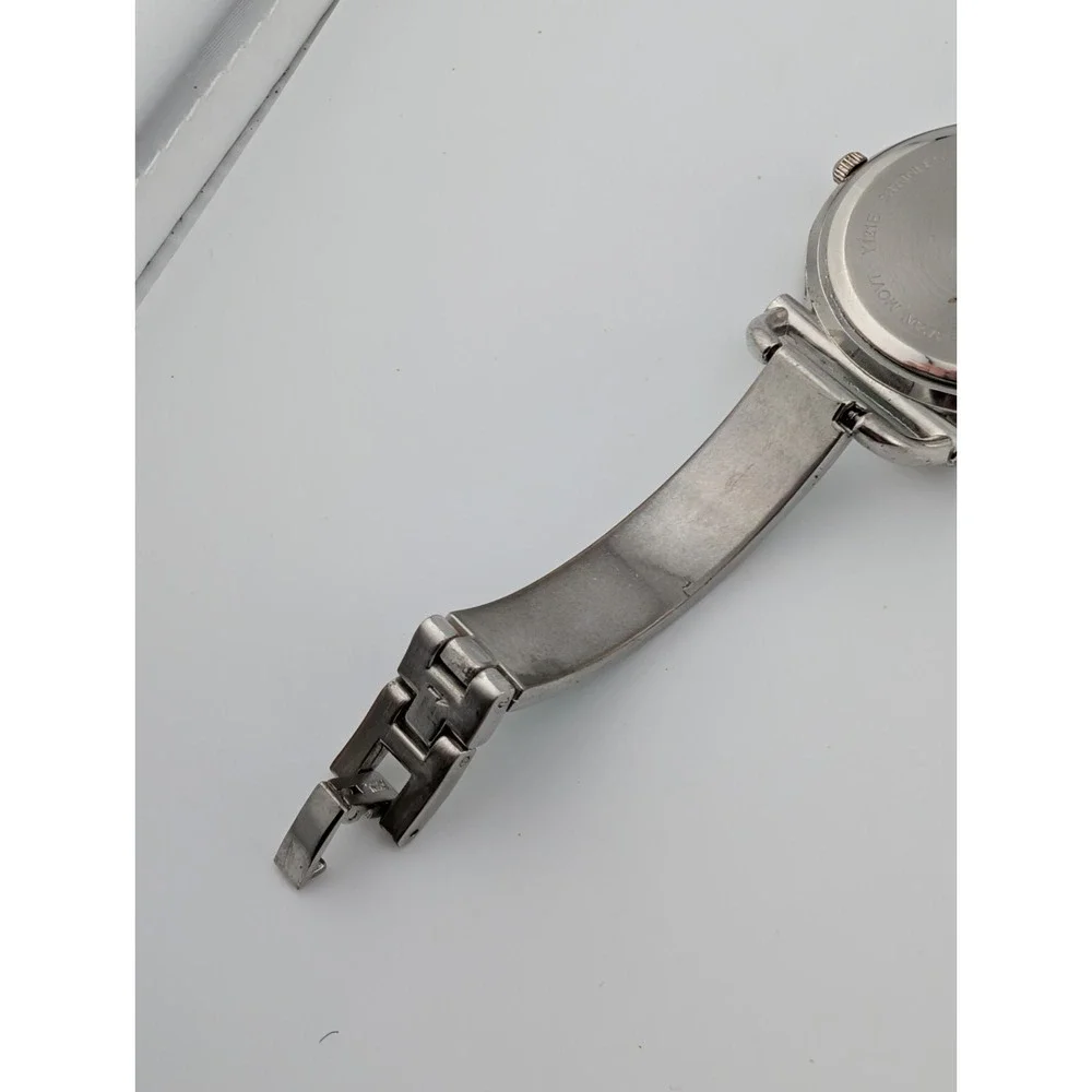 Attention Watch Women 34mm Silver‎ Case Green 6.5